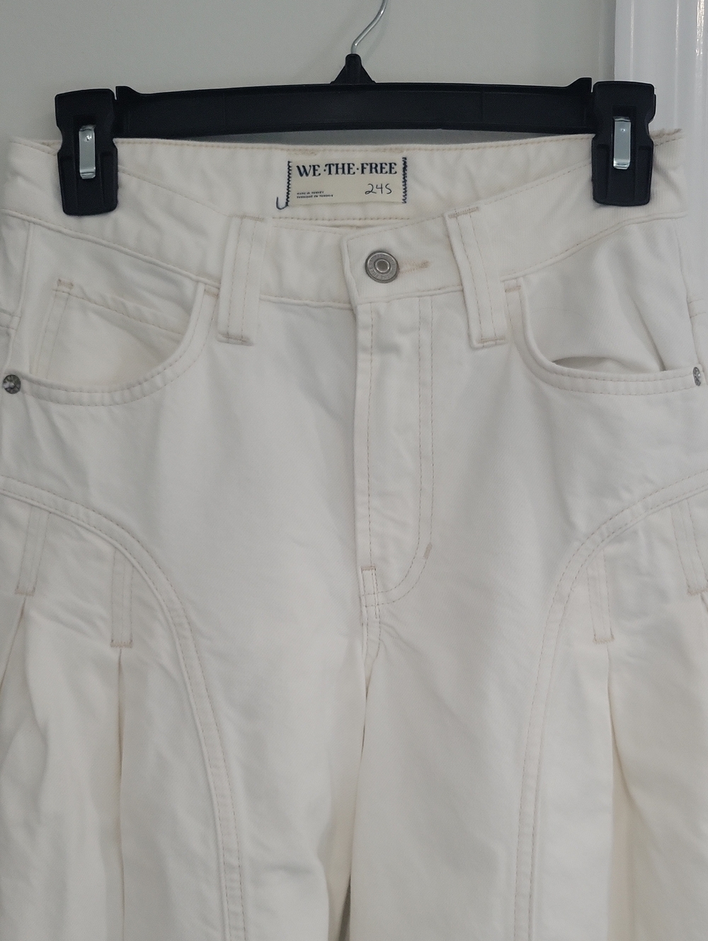 WE THE FREE Wide Leg Jeans - Picture 4 of 9